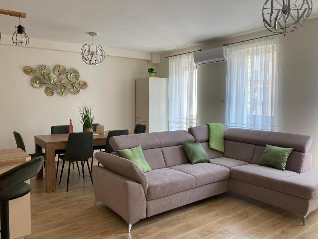 Noemi Apartman Διαμέρισμα Hajdúszoboszló Εξωτερικό φωτογραφία